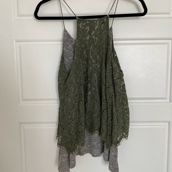 Xhileration Women’s Green Lace Layered Tank Size Medium - Picture 3 of 4